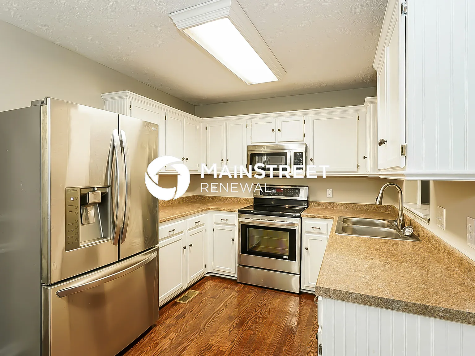 212 Riverpoint Ct — Photo 4