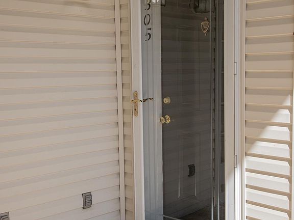 5th image of 6606 Netties Ln Unit 1305