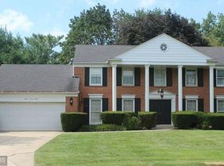 12712 Lincolnshire Dr, Rockville, MD
