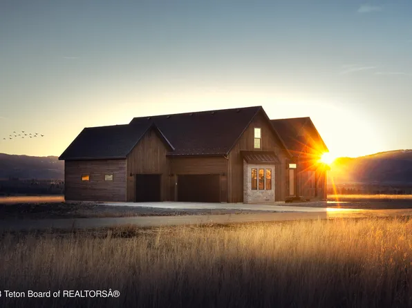 403 Royal Elk Cir, Victor, ID 83455