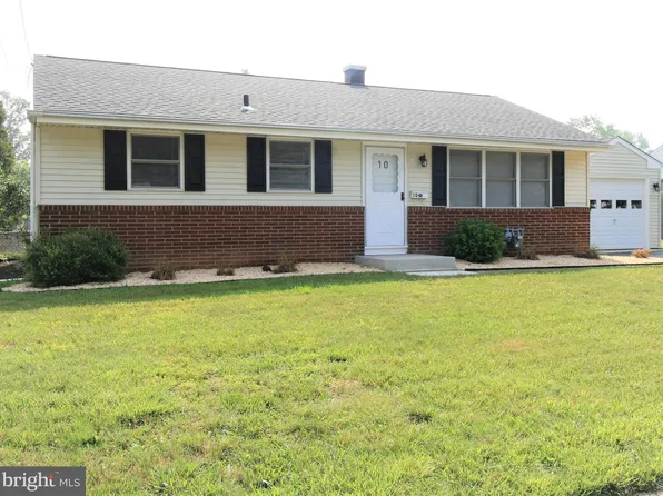 10 Shelly Ln, Trenton, NJ 08690