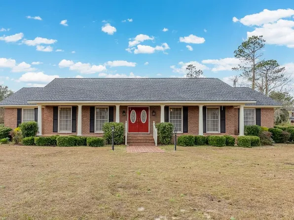 501 Rose Ln, Douglas, GA 31533