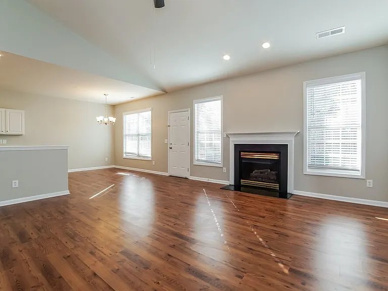2309 Diquedo Dr — Photo 4