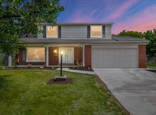 4105 Bieber Dr, Sterling Heights, MI 48310