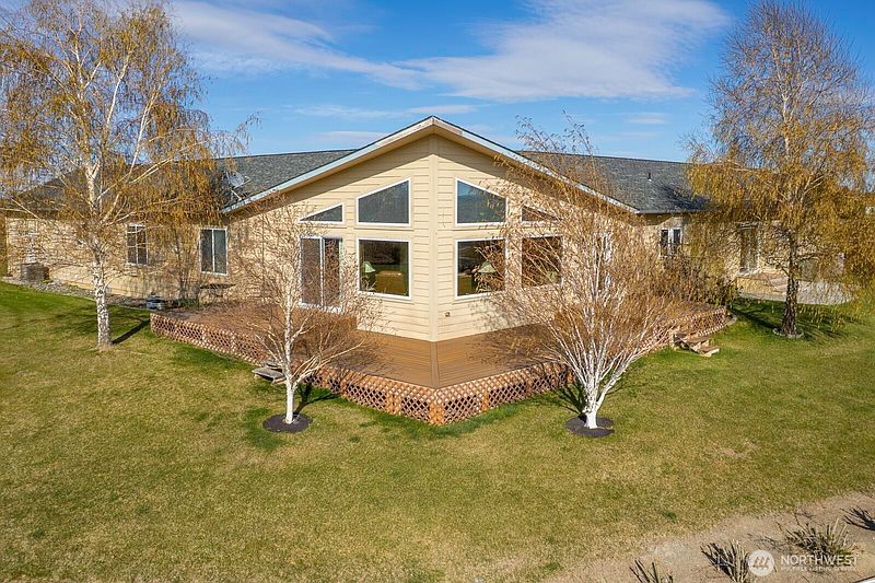 4th image of 7618 Bouldercrest Road NE