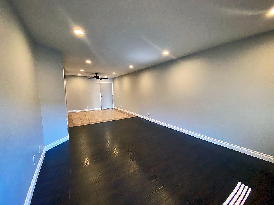 1st image of 5513 Fulcher Ave #10
