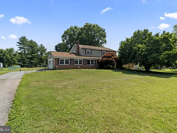 2029 E Cedarville Rd, Pottstown, PA 19465