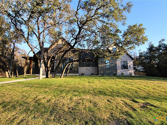 2nd image of 6913 Castlerock Dr