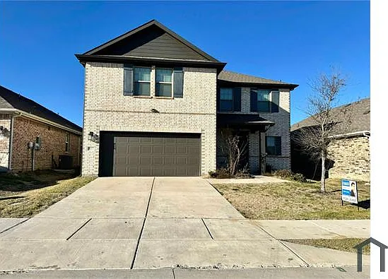 3 bed, 2133 sqft, $2,250 — Photo 2