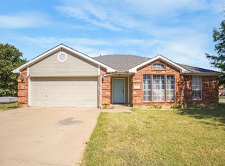 1620 Meadowlark Dr, Cleburne, TX 76033