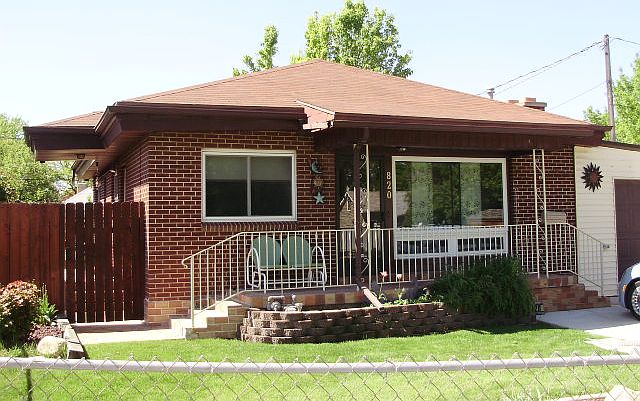 1st image of 820 E Zenith Ave