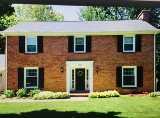 2311 Burning Tree Dr SE, Grand Rapids, MI 49546