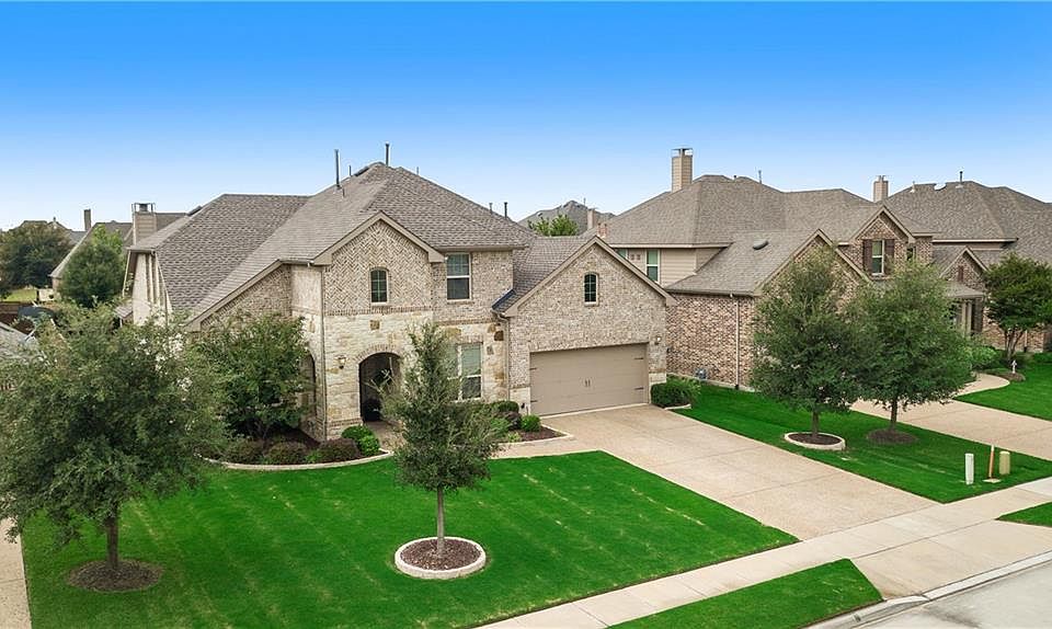 1st image of 961 Tumbleweed Dr