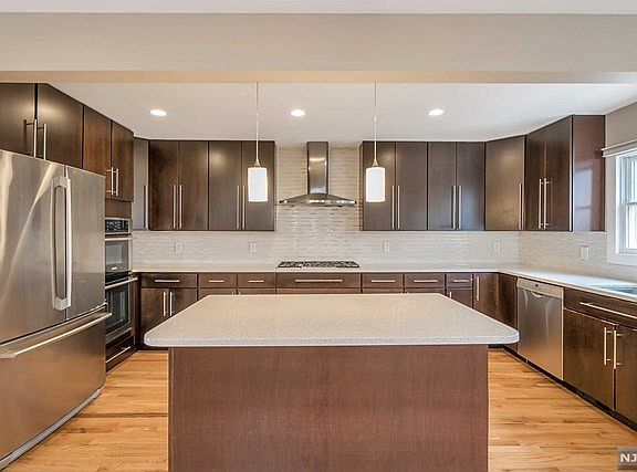 4th image of 47 Grand Cove Way #47