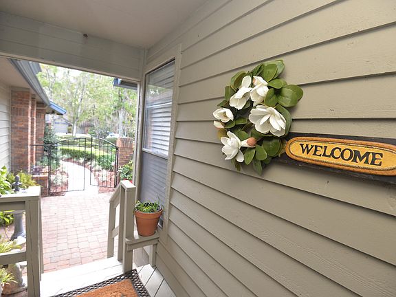 4th image of 581 Willow Oak Ln