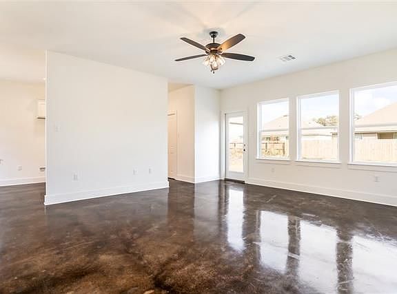 4th image of 75510 Joyce Dr