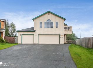 8132 Sandy Cir, Anchorage, AK 99507