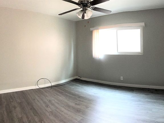 5th image of 626 Kew St APT 2