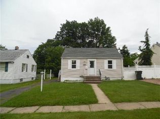 328 Remsen Ave, Avenel, NJ 07001