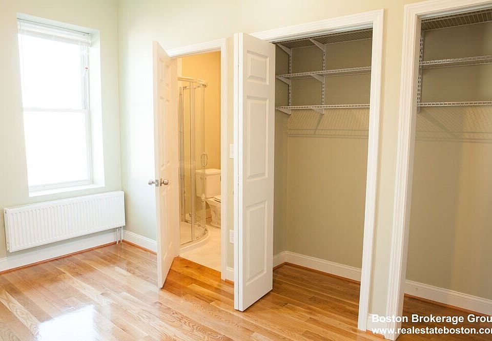 2nd image of 301-305A Dudley St Room 8-1