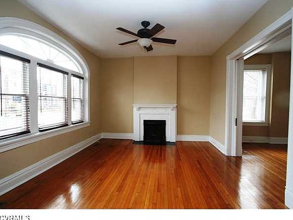 3rd image of 2001 Hanover Ave