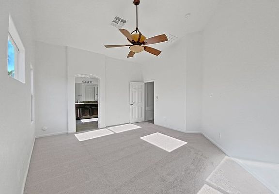 2nd image of 649 W Jersey Way