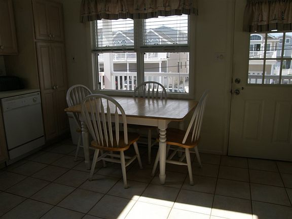 4th image of 129 75th St #B