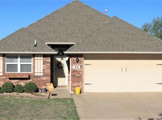 20 Windsor Cir, Stillwater, OK 74074
