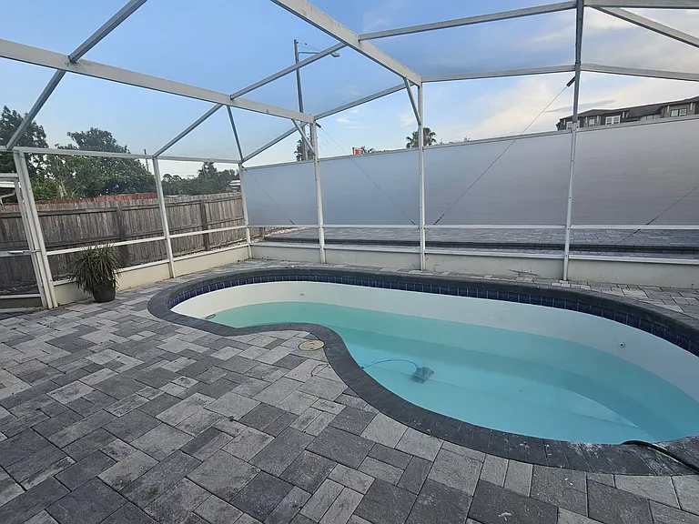 7032 Carna Ct — Photo 10
