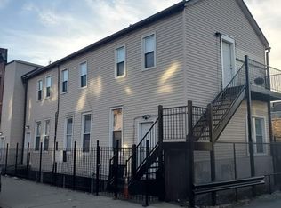 2200 W. 21st Place, Chicago, IL 60608