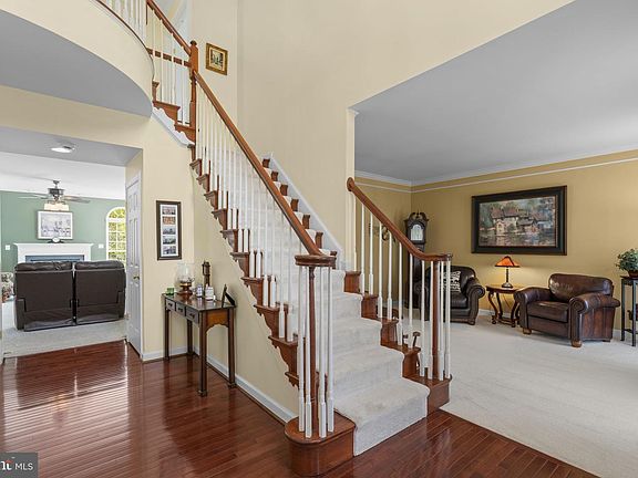 4th image of 7129 Millbury Ct