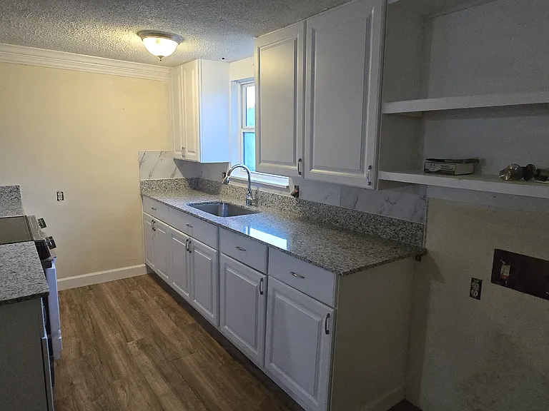 107 Michael Ln — Photo 11