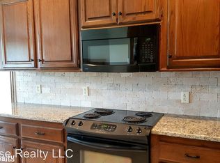 700 Sparrow Hawk, Edmond, OK 73003