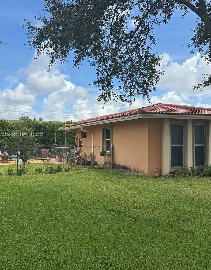Coral Springs Ii — Photo 2