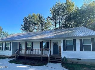 801/803 Tellico Ave E, Athens, TN 37303