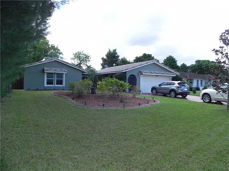 1st image of 11040 NW 37th St