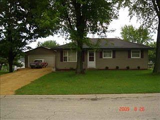 5th image of 1904 Meadow Ln