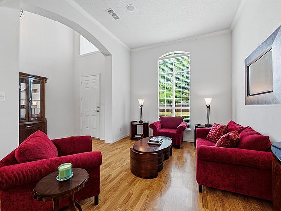 3rd image of 4541 Marguerite Ln