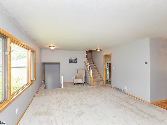 2nd image of 5705 Beacon Hill Dr