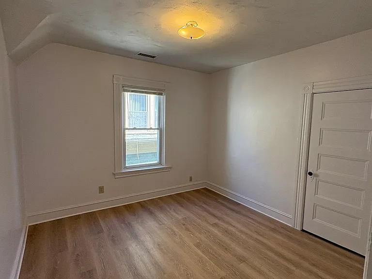 105 America St #3 — Photo 24