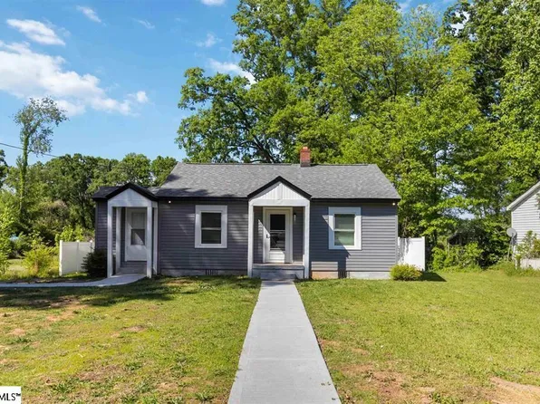 809 E Ferguson St, Clinton, SC 29325
