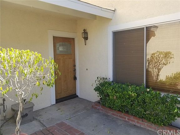 3rd image of 576 Lantana St