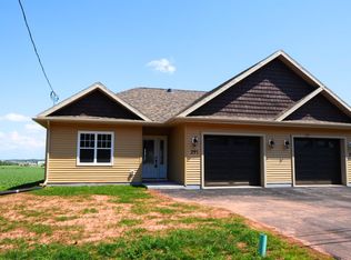 291 Greenwood Dr, Summerside, PE C1N3Y1