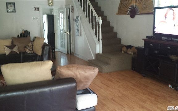 5th image of 10406 217th Ln
