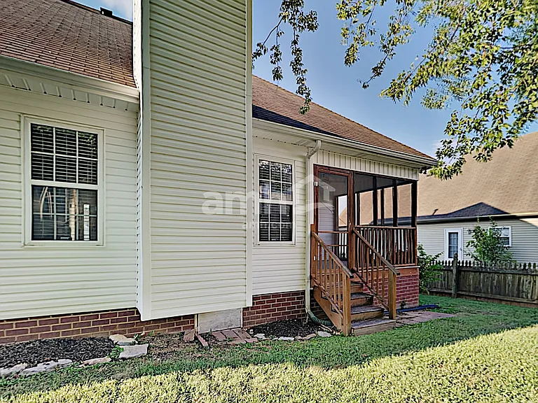 103 Homestead Ln — Photo 17