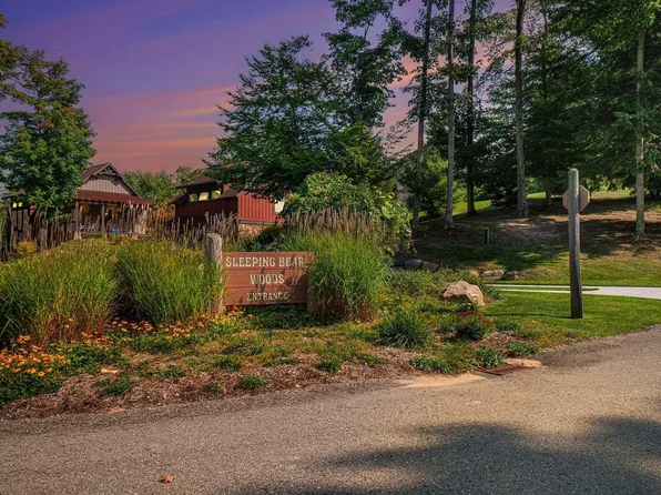 Old Trl Unit 9, Frankfort, MI 49635