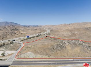 7 Quail Way, Lancaster, CA 93536