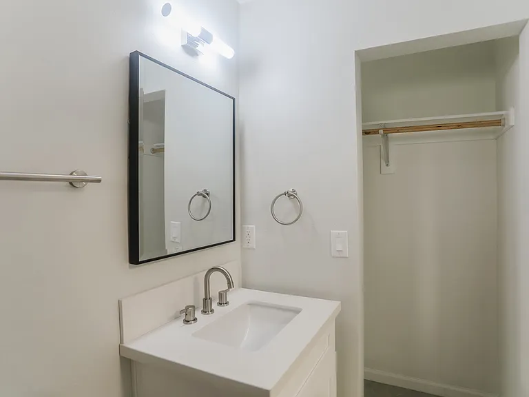 4205 Noyes St #9 — Photo 10