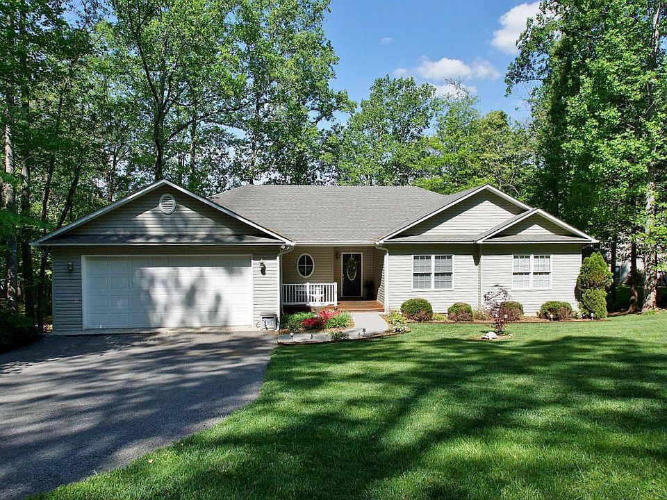 1st image of 113 Briarcliff Dr