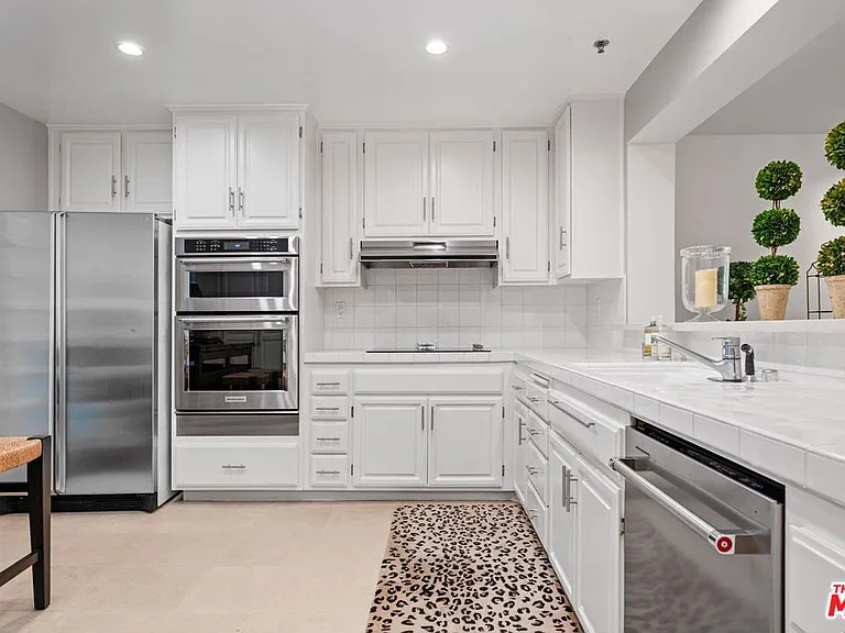 2132 Century Park Ln #103 — Photo 5